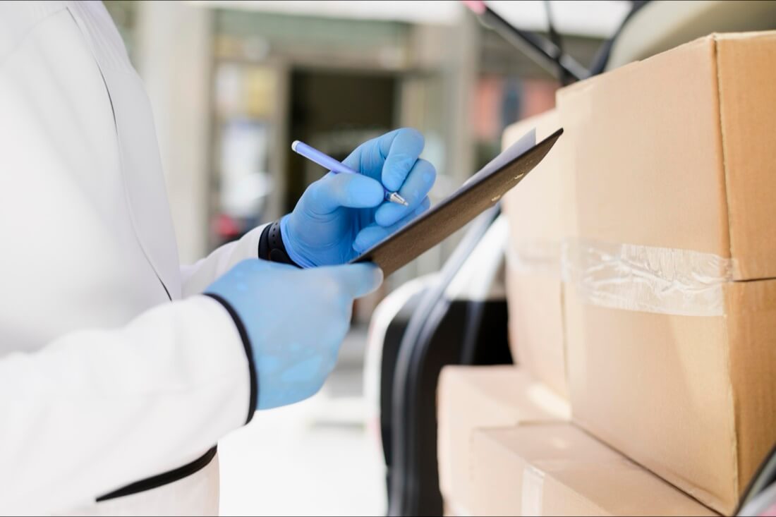 Batch traceability and documentation to pharmacy standards for OEM products